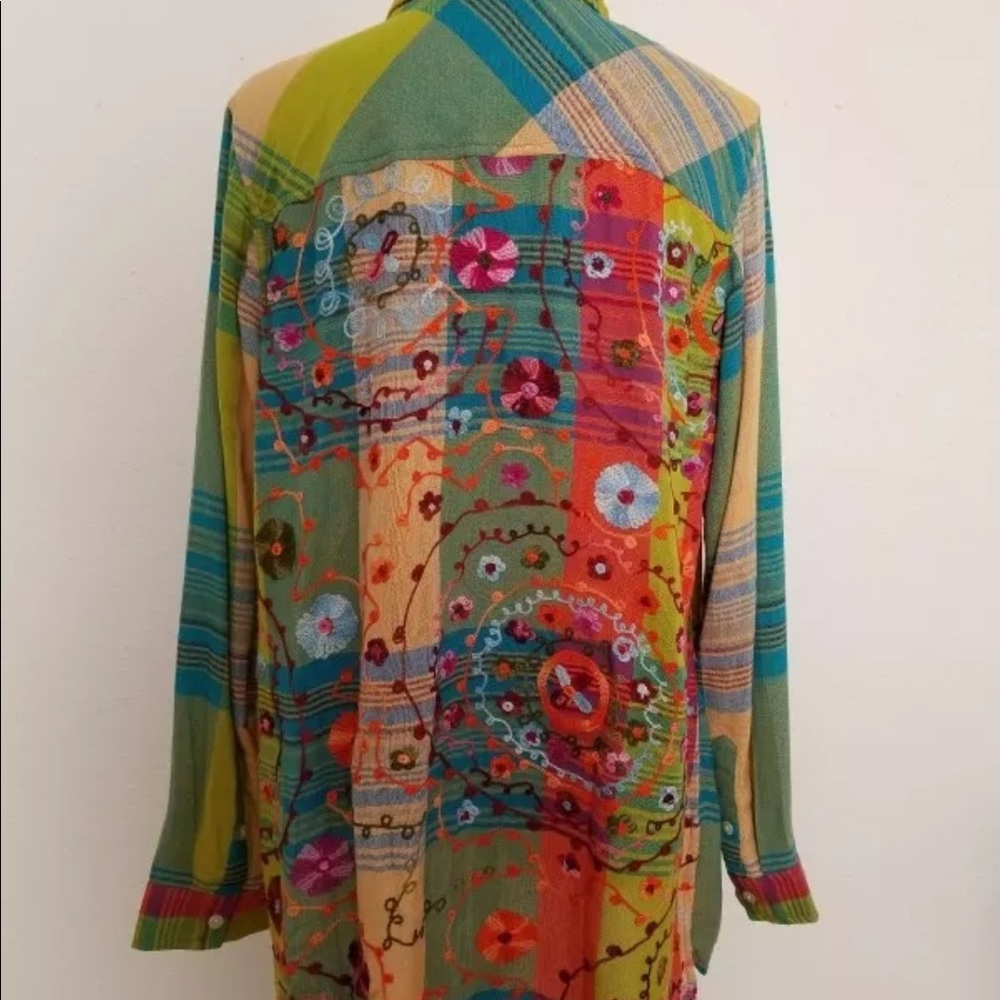 Soft Surroundings Manhattan Embroidered Shirt